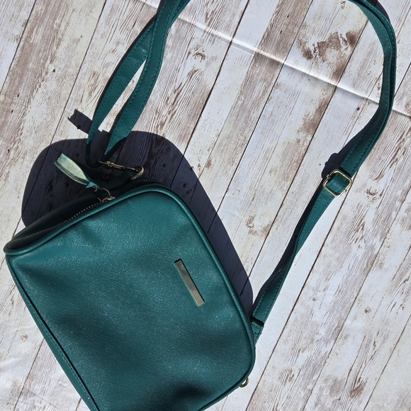 Green Crossbody Purse Teal Faux Leather Gold Hardware Double Zip Small Bag - Picture 4 of 16